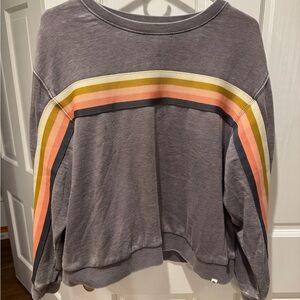 Ripcurl sweatshirt in very good condition. Women’s M